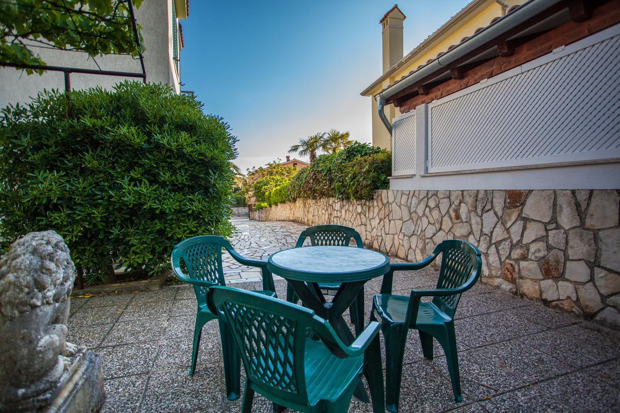 Villa Vosilla Apartments Cres Eksteriør billede
