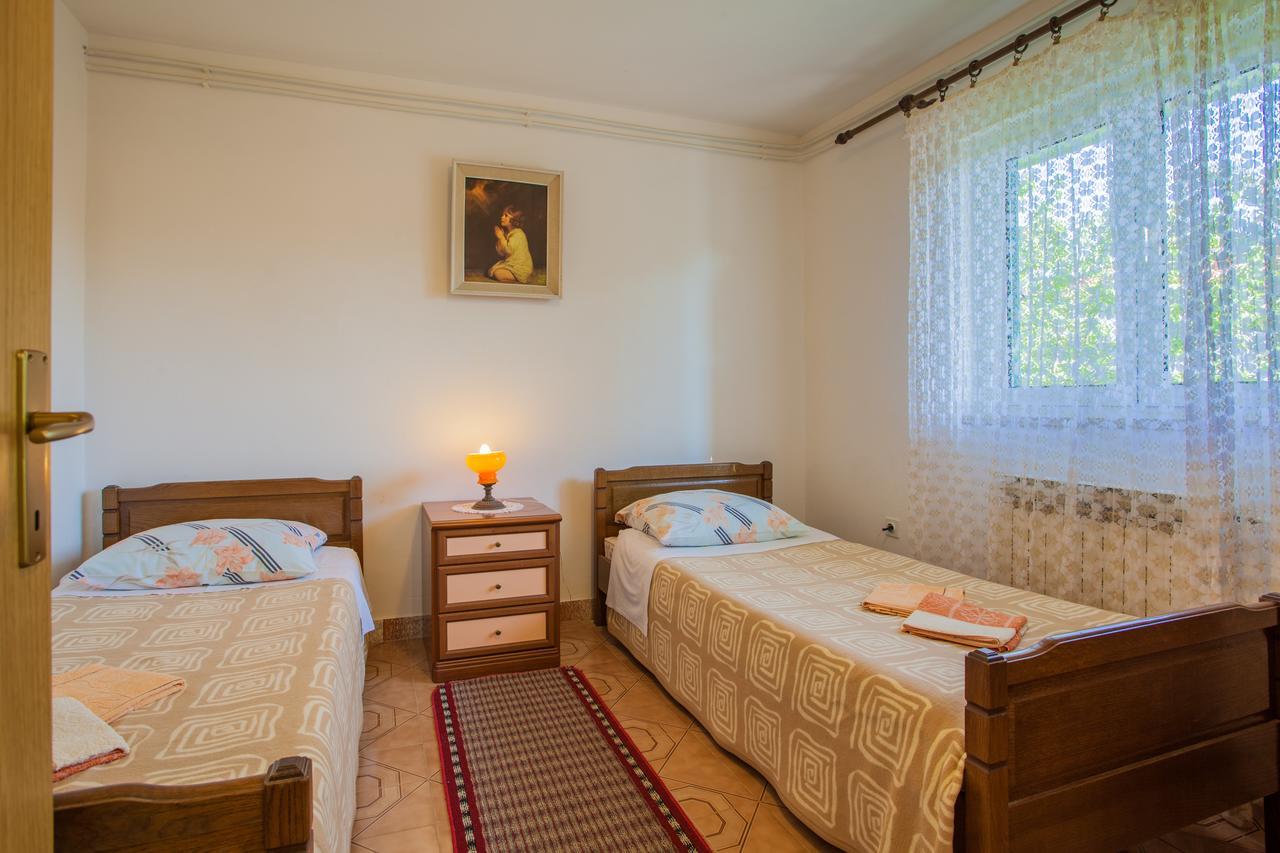 Villa Vosilla Apartments Cres Eksteriør billede